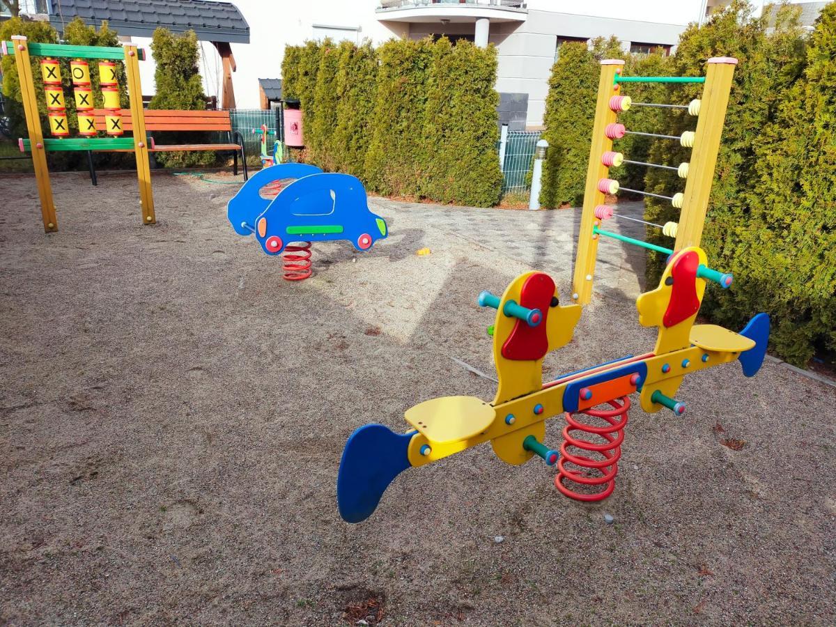 Apartament Rodzinny Family Garden Jastrzębia Góra Dış mekan fotoğraf